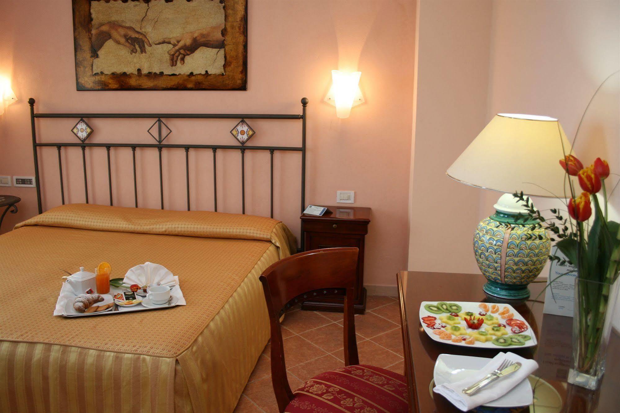 Emmaus Hotel Zafferana Etnea Eksteriør billede